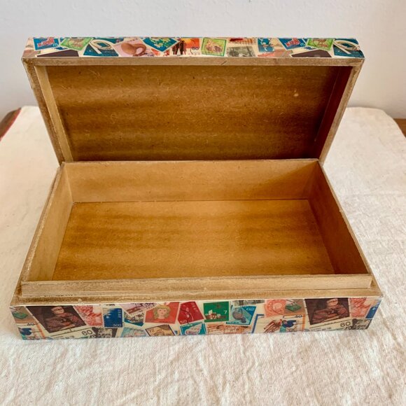 Unique Rare Beautiful Lacquered Decorative Stamp Collection Wooden Box with Lid - Picture 2 of 4